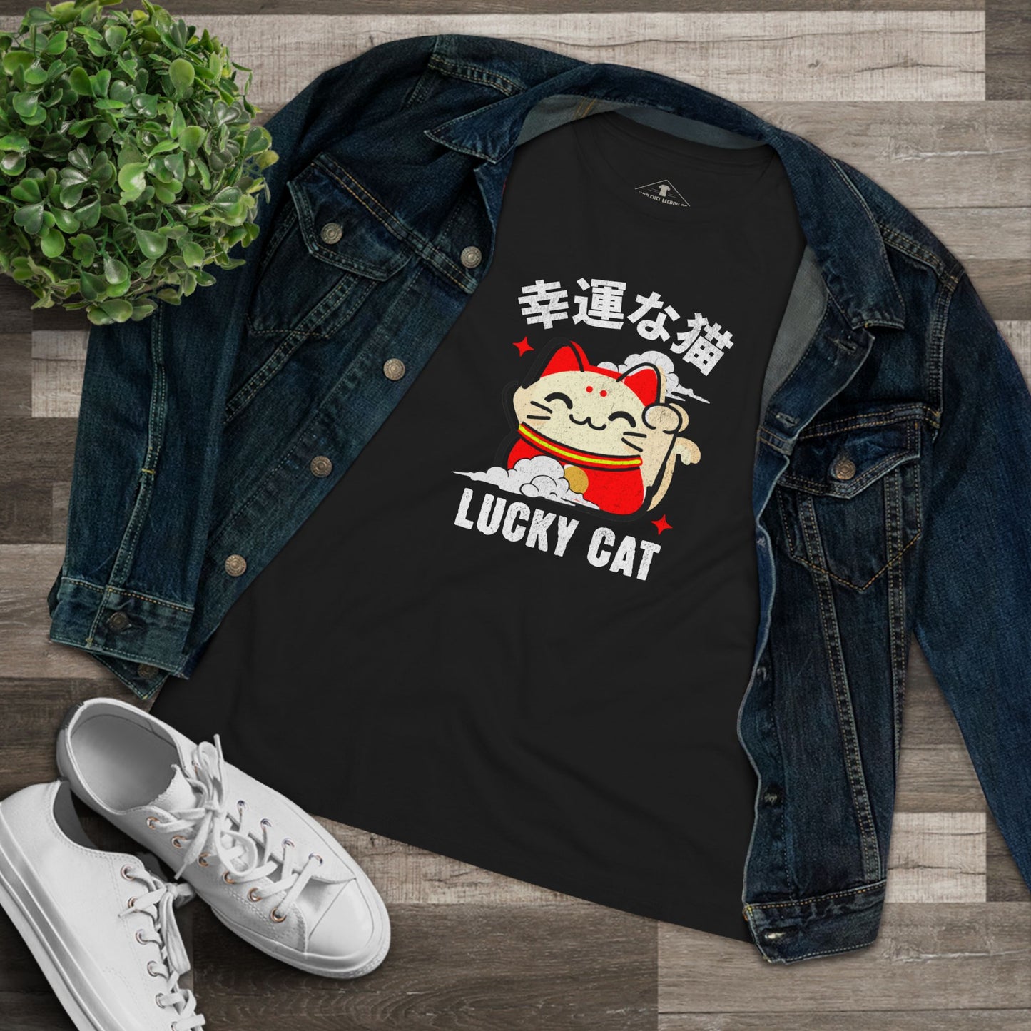 Japanese Waving Lucky Cat Maneki-Neko Black Womens T-Shirt